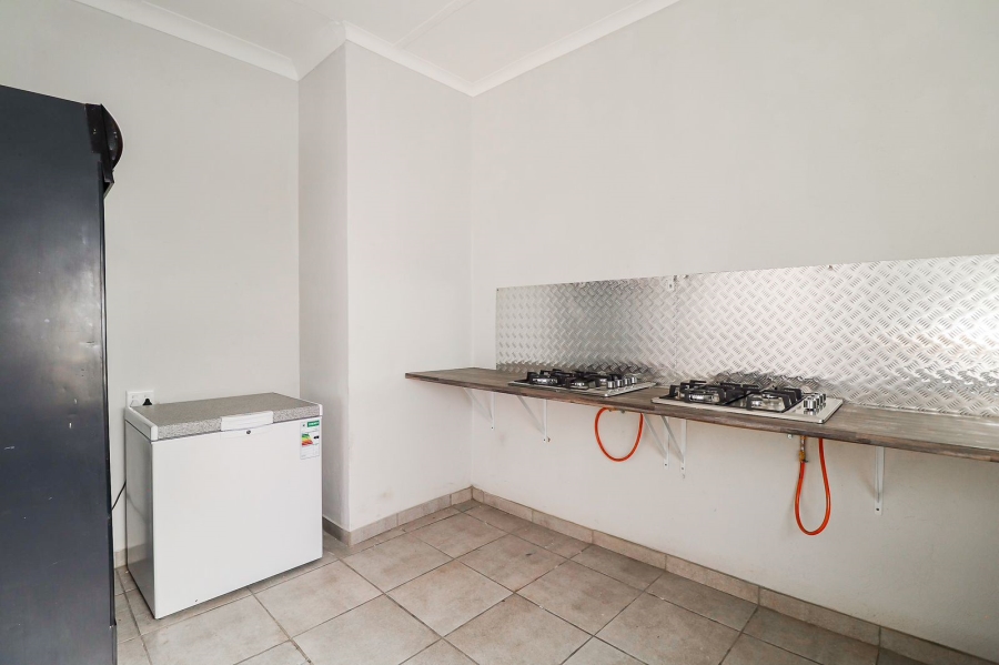 To Let 1 Bedroom Property for Rent in Die Bult North West